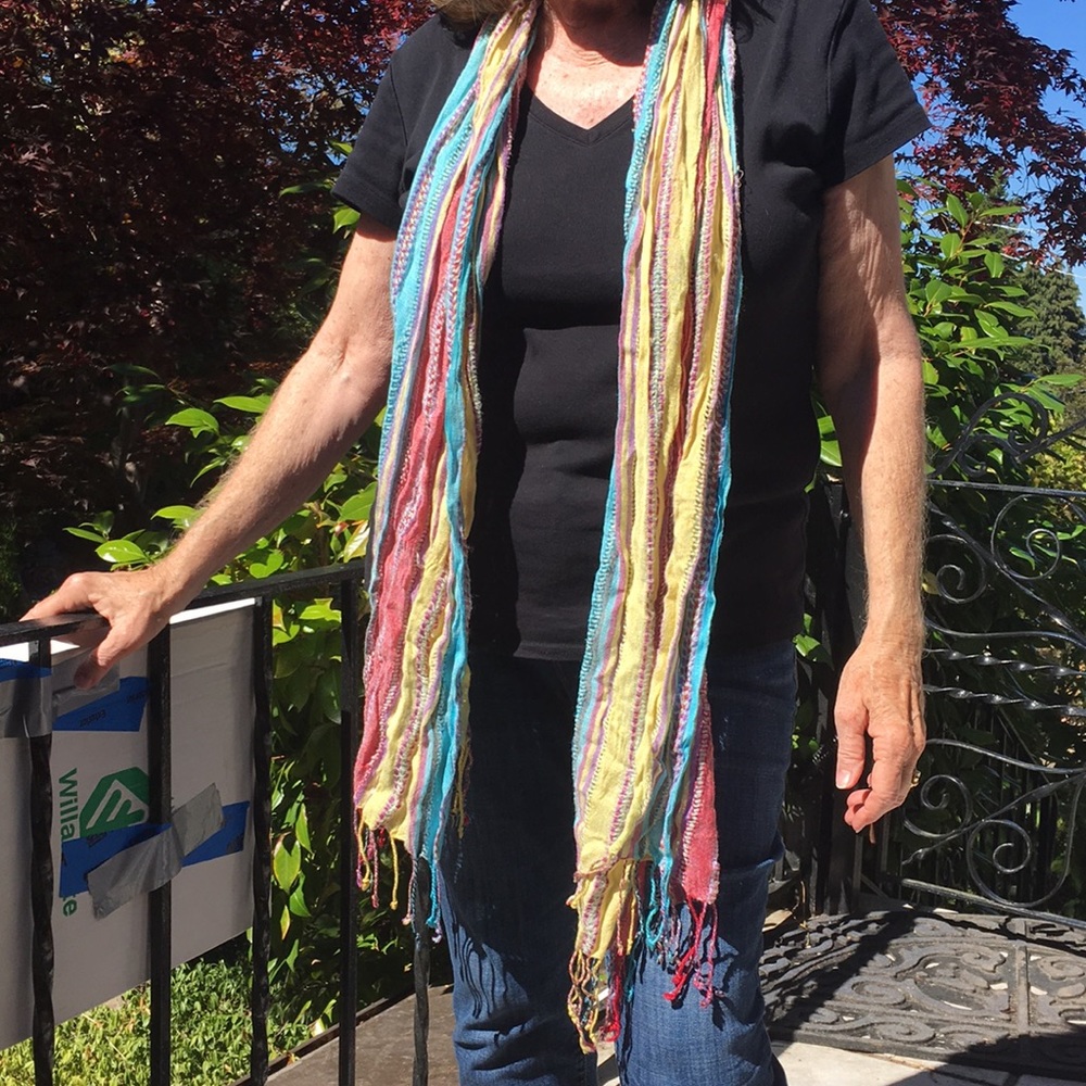 Colorful scarf - Picture 2 of 2